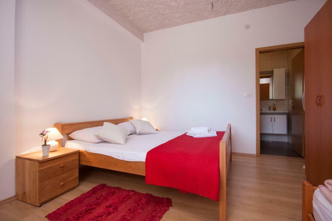 Rooms Katarina Lozovac Buitenkant foto