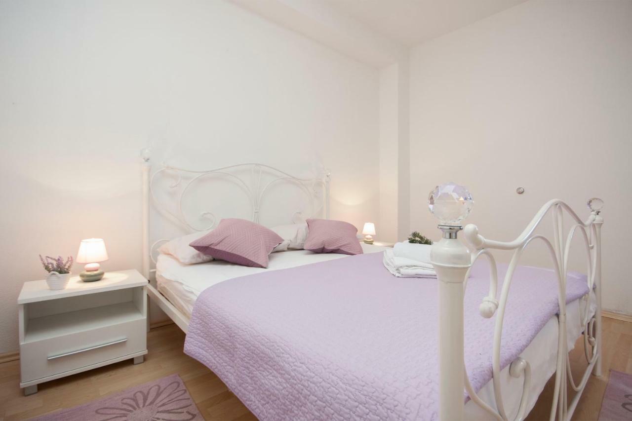 Rooms Katarina Lozovac Buitenkant foto